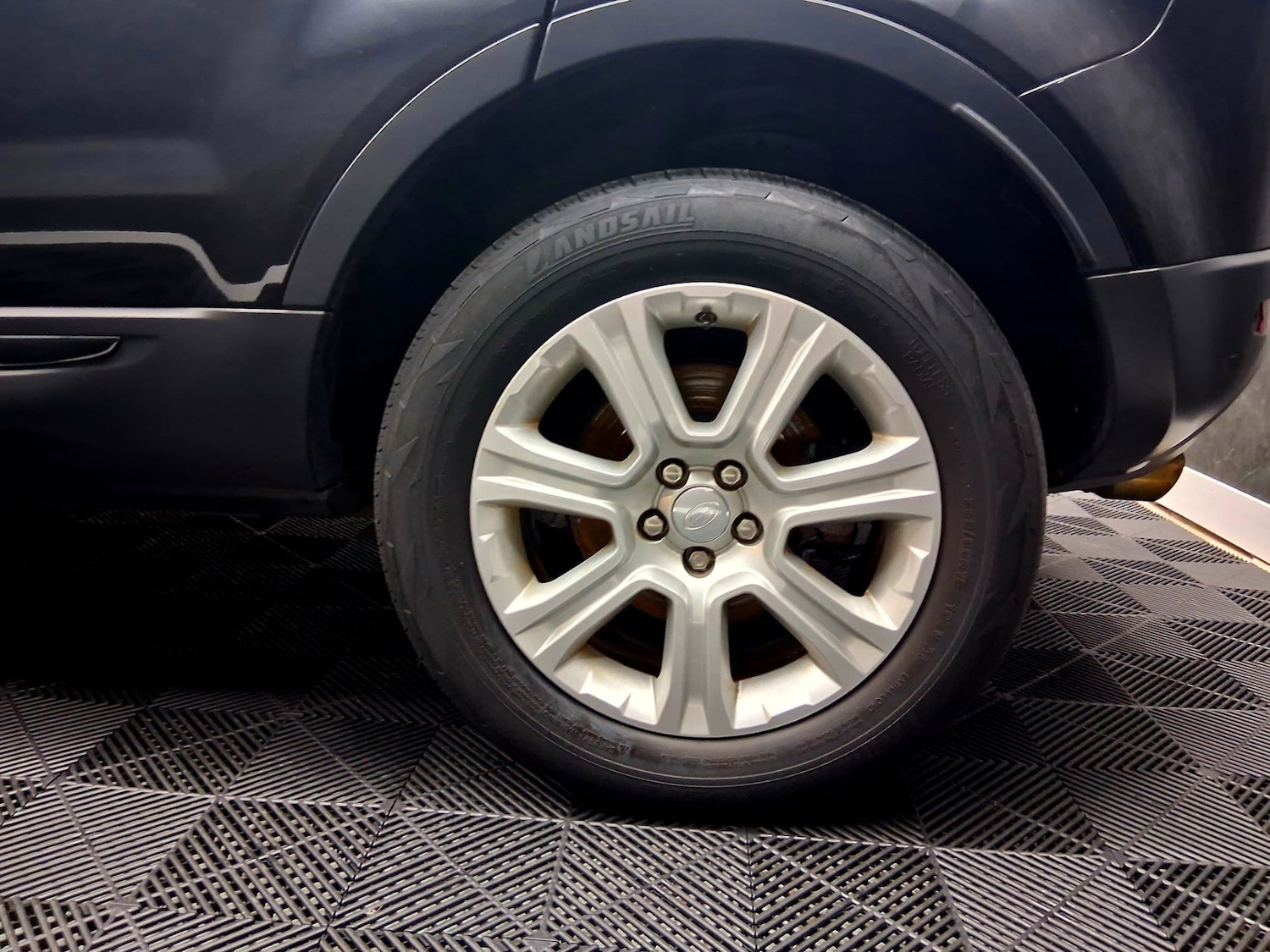 Used Land Rover Range Rover Evoque 2018 for sale - 77137530: Photo 16