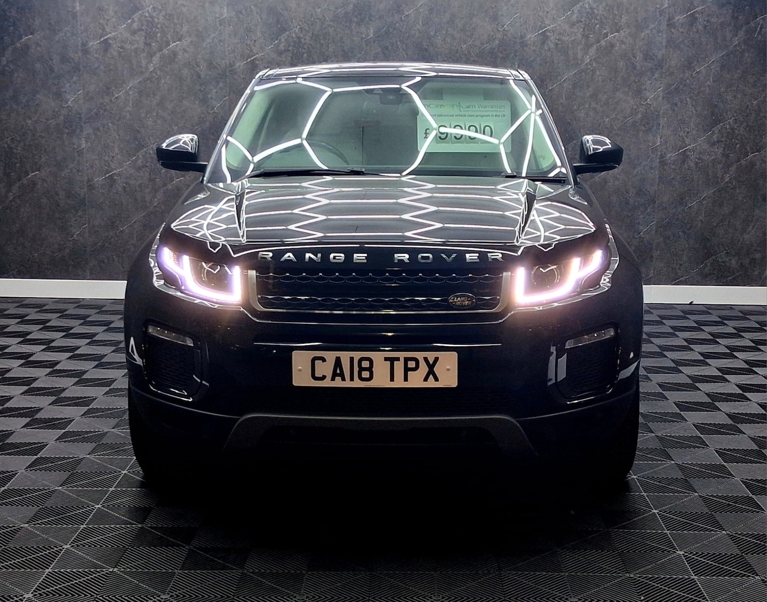 Used Land Rover Range Rover Evoque 2018 for sale - 77137530: Photo 2