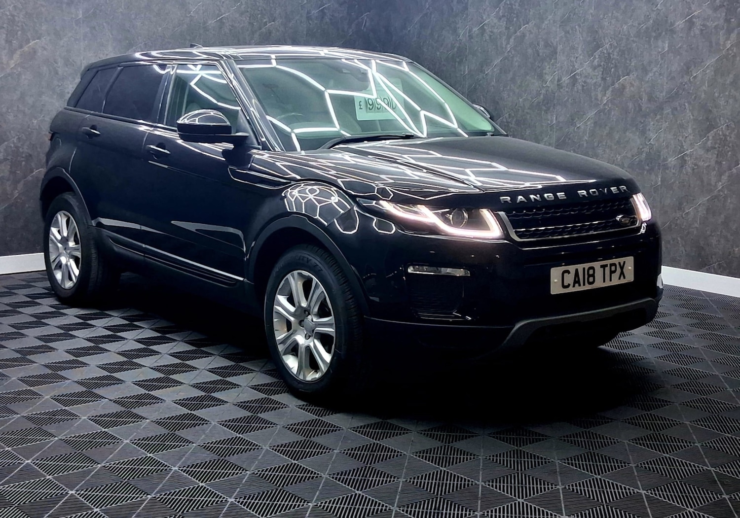 Used Land Rover Range Rover Evoque 2018 for sale - 77137530: Photo 3