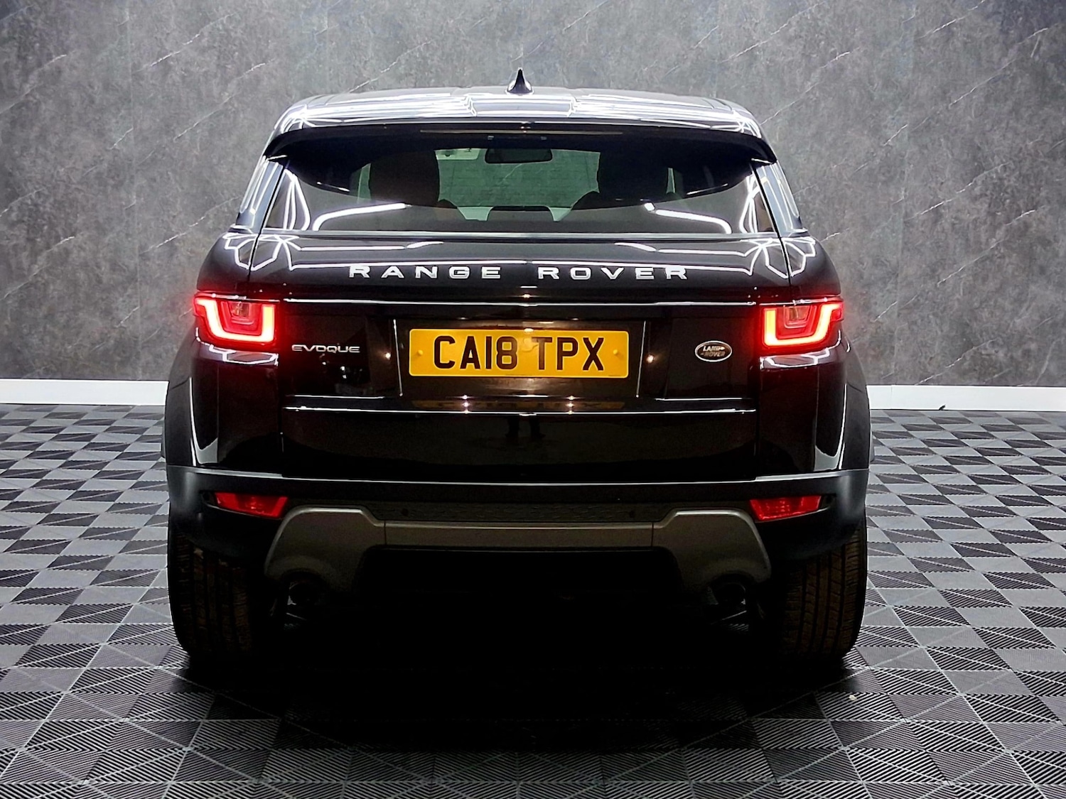 Used Land Rover Range Rover Evoque 2018 for sale - 77137530: Photo 5