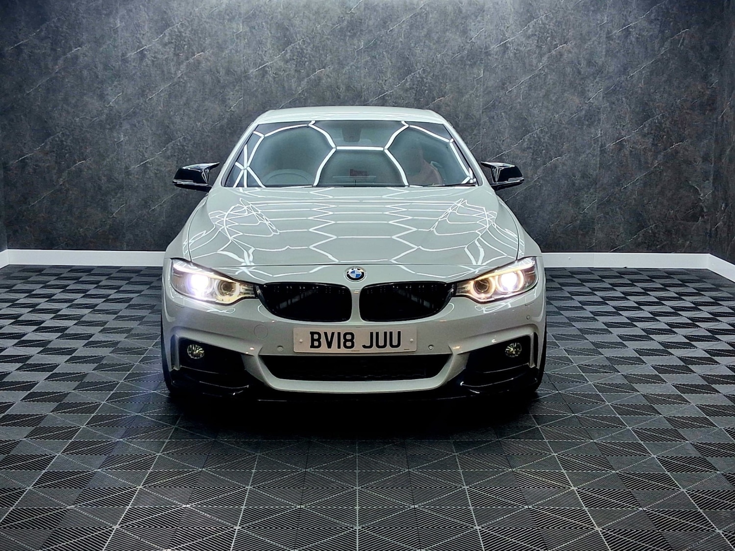 Used BMW 4 Series 2018 for sale - 77492740: Photo 3