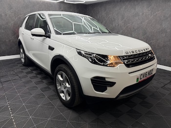 Used Land Rover Discovery Sport 2024 for sale - 78290342: Photo