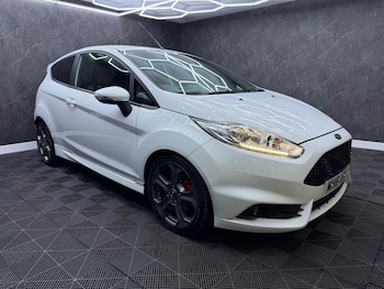 Used Ford Fiesta 2016 for sale - 79260938: Photo