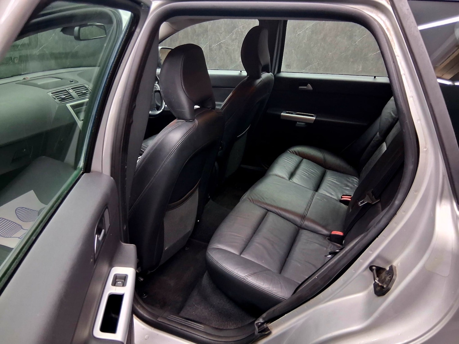 Used Volvo V50 2012 for sale - 77393428: Photo 11