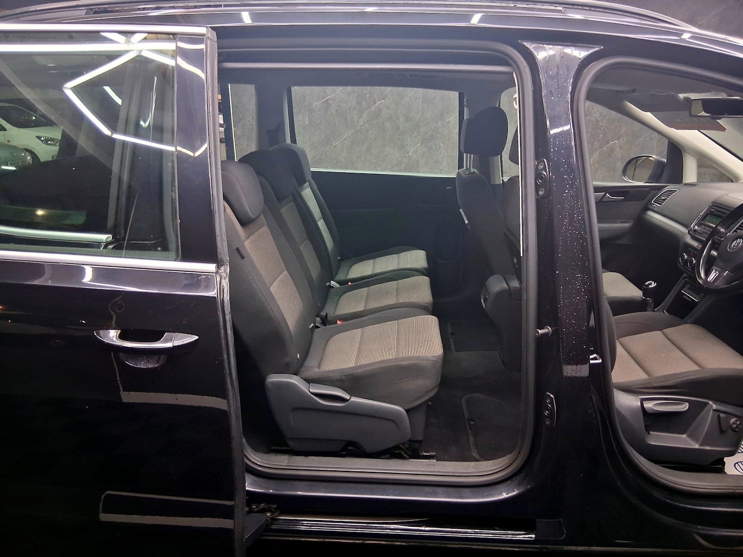 Used Volkswagen Sharan 2014 for sale - 77159326: Photo 8