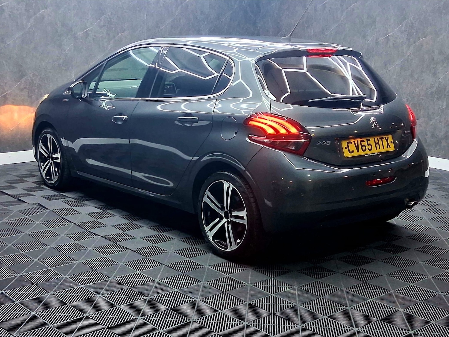 Used Peugeot 208 2015 for sale - 77694551: Photo 7