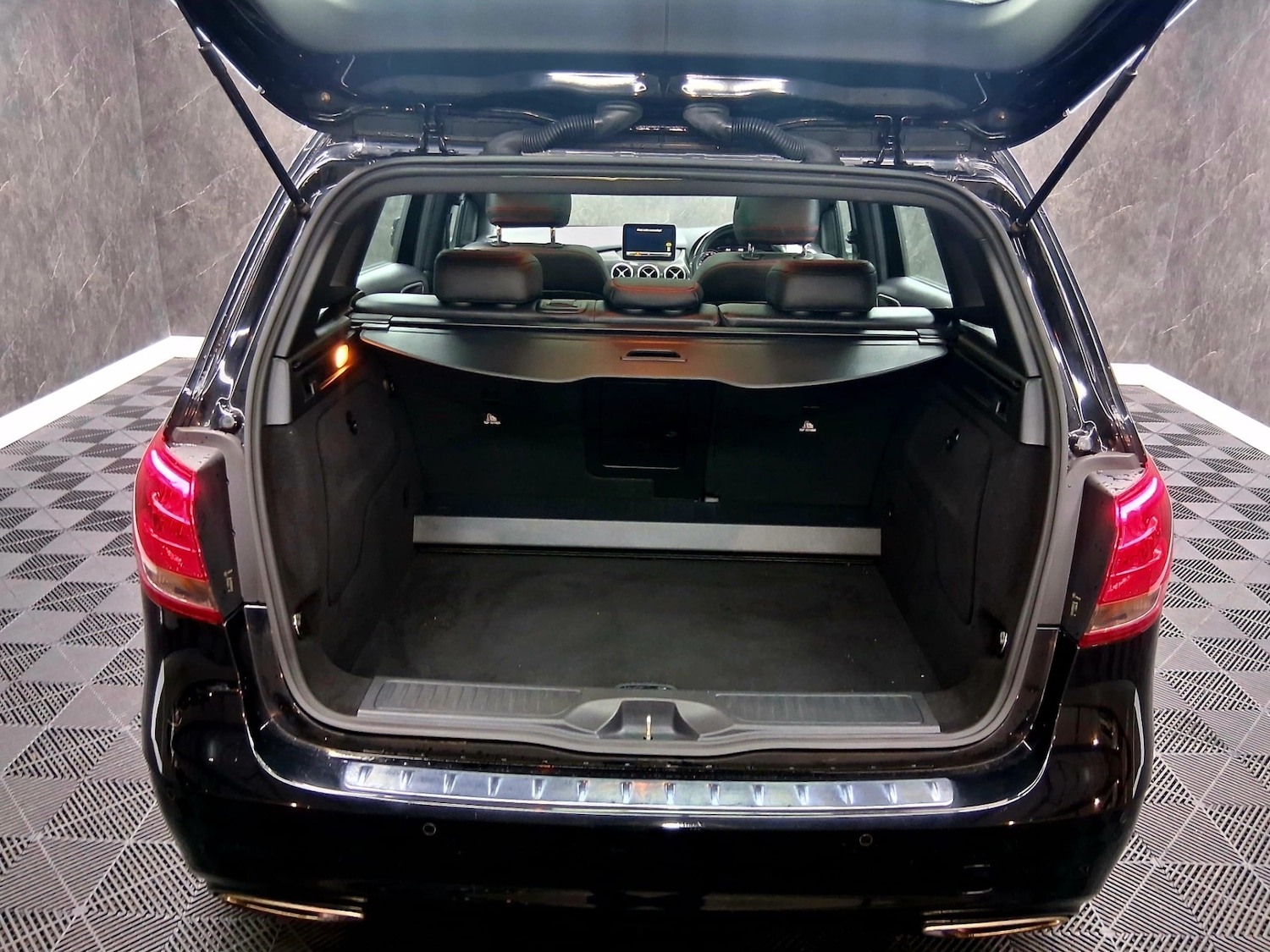 Used Mercedes-Benz B Class 2016 for sale - 77271954: Photo 14