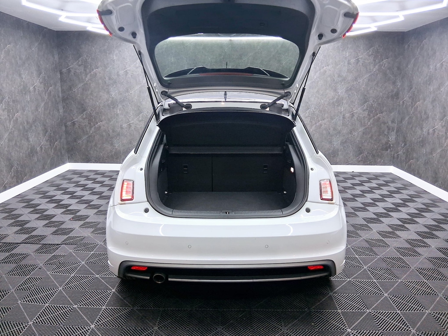 Used Audi A1 2014 for sale - 78045977: Photo 12