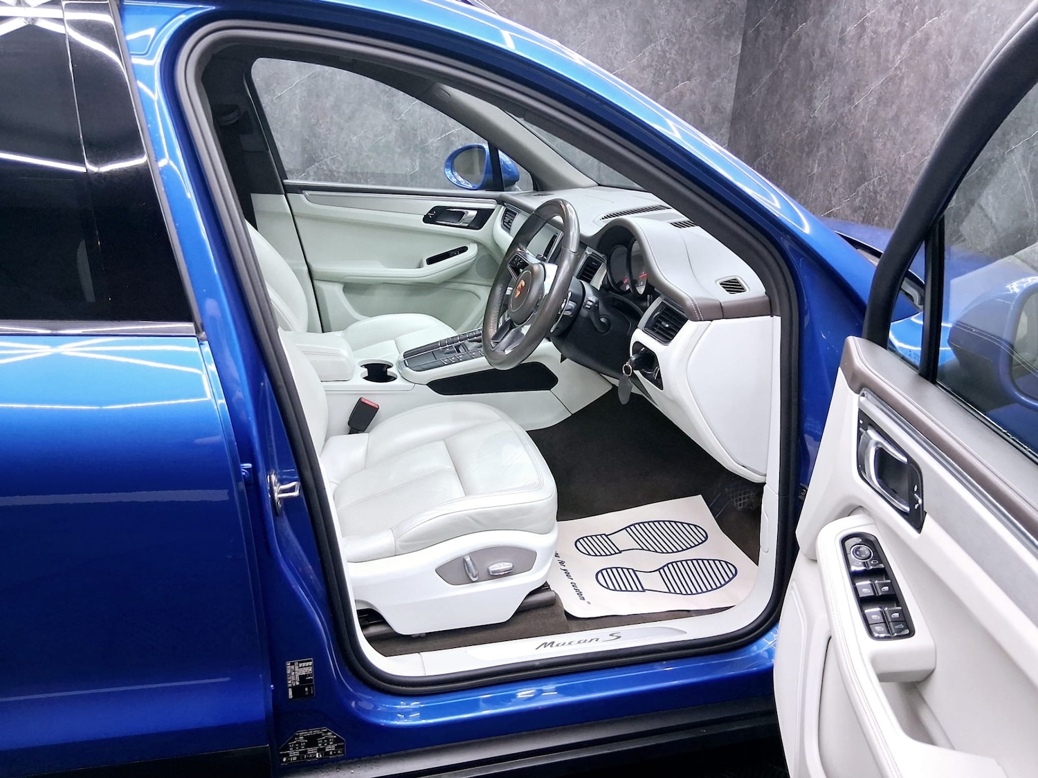 Used Porsche Macan 2015 for sale - 77750261: Photo 10