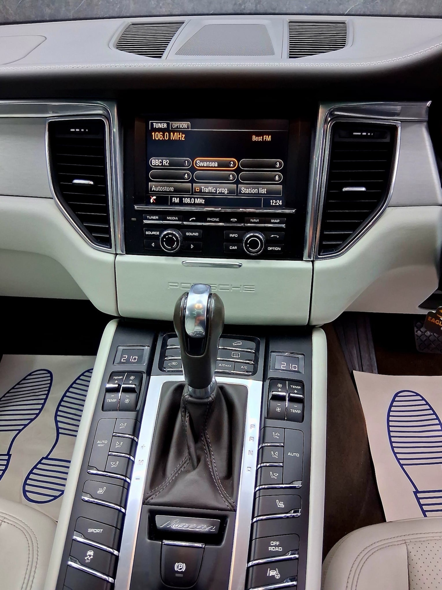 Used Porsche Macan 2015 for sale - 77750261: Photo 11