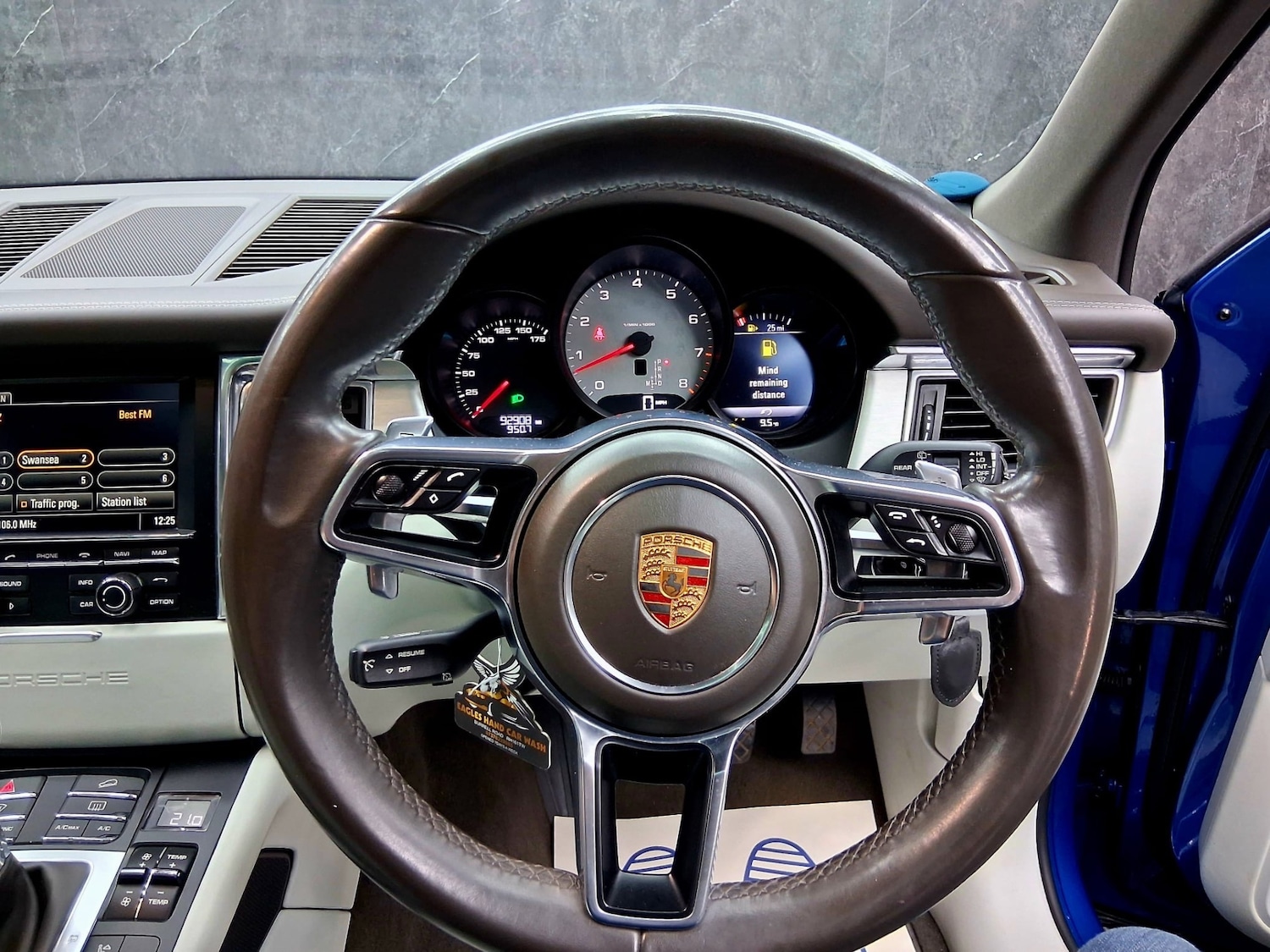 Used Porsche Macan 2015 for sale - 77750261: Photo 14