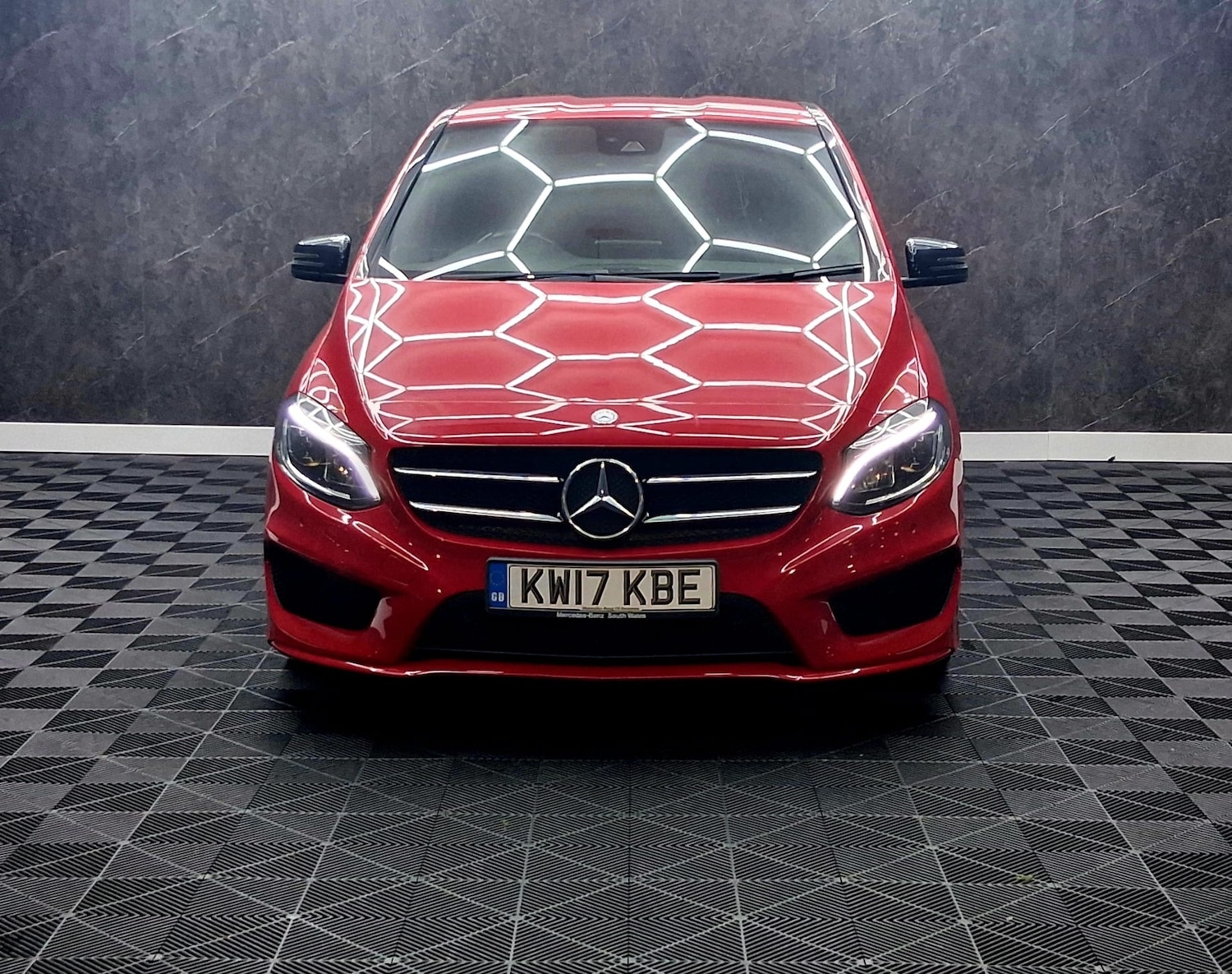 Used Mercedes-Benz B Class 2017 for sale - 77138522: Photo 3