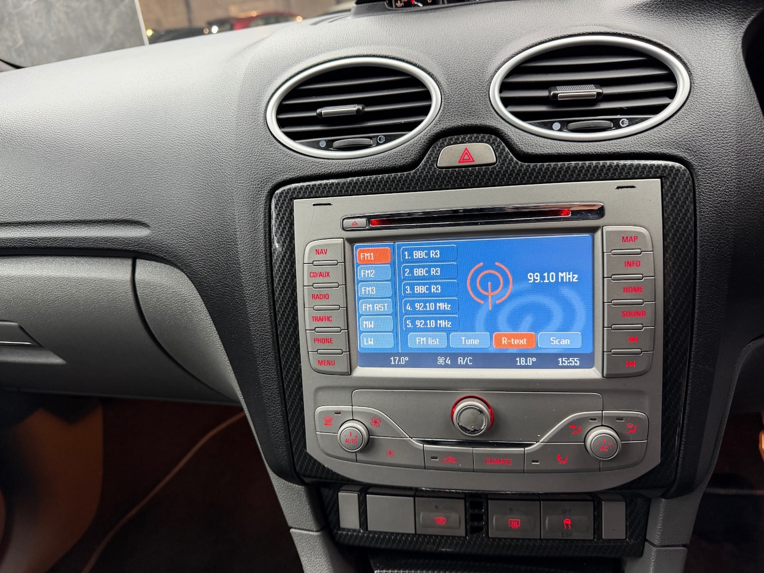 Used Ford Focus 2010 for sale - 77631022: Photo 10