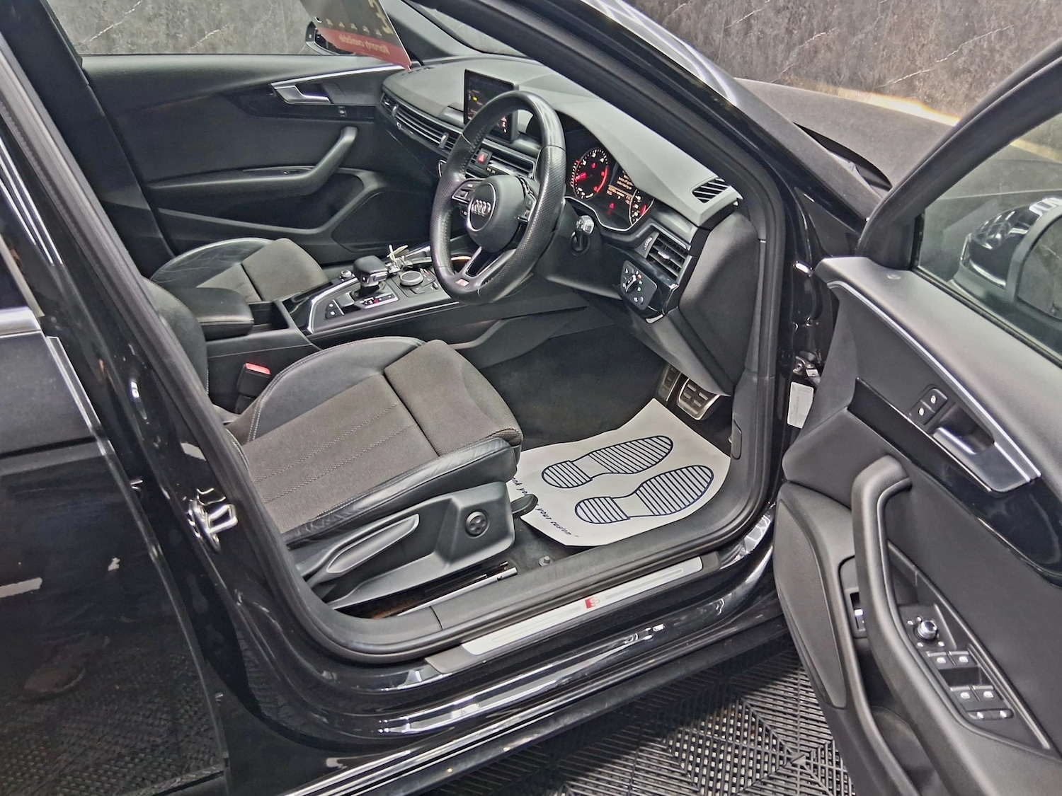 Used Audi A4 2017 for sale - 77141044: Photo 8