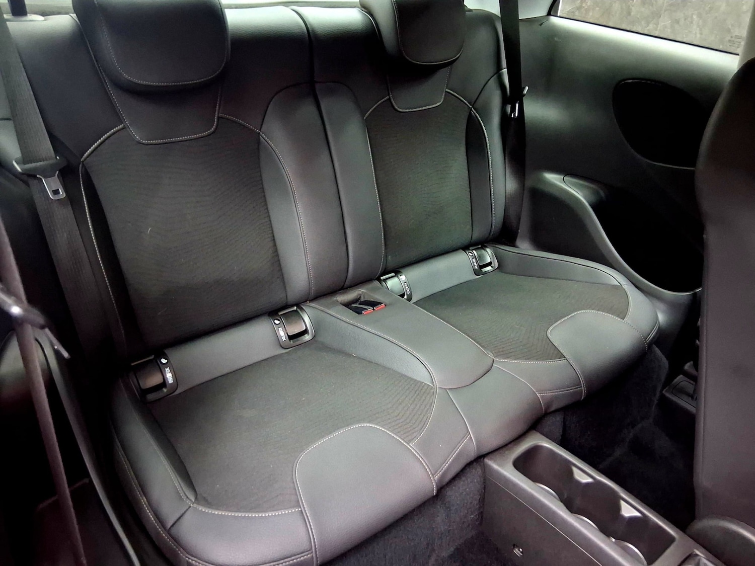 Used Vauxhall ADAM 2015 for sale - 77241975: Photo 8