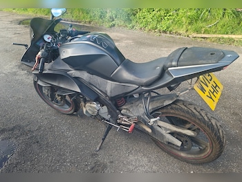 Used Yamaha R125 2013 for sale - bike-78470472: Photo