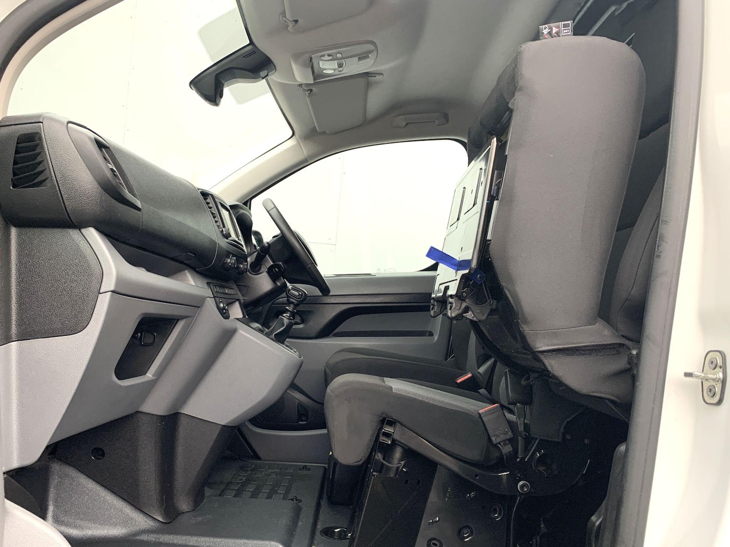 Used Peugeot Expert 2022 for sale - 76512383: Photo 7