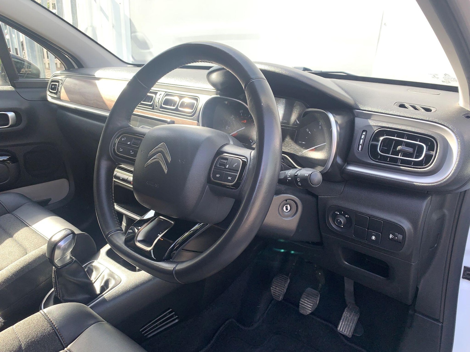 Used Citroen C3 2023 for sale - 77738351: Photo 15