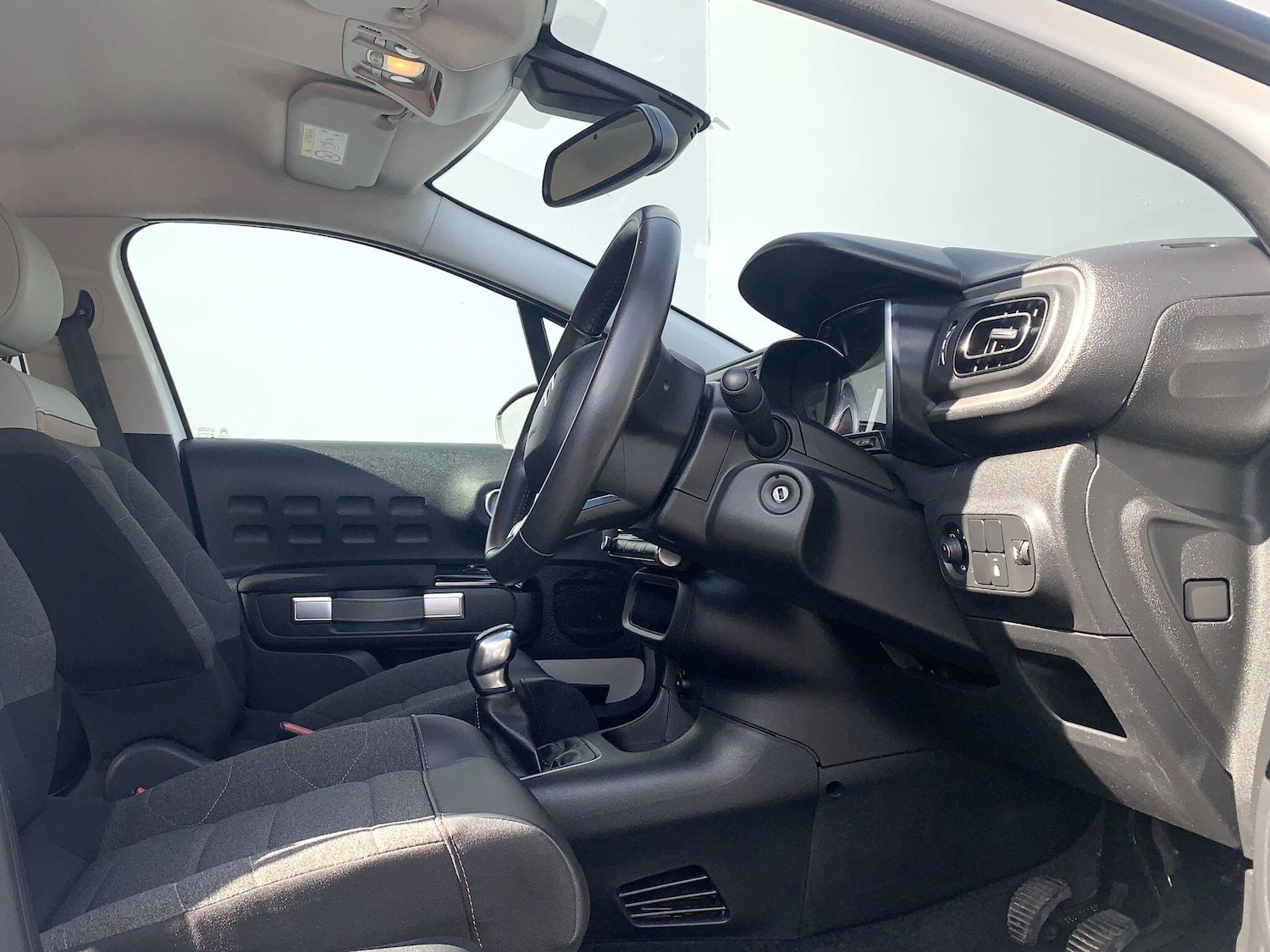 Used Citroen C3 2023 for sale - 77738351: Photo 2