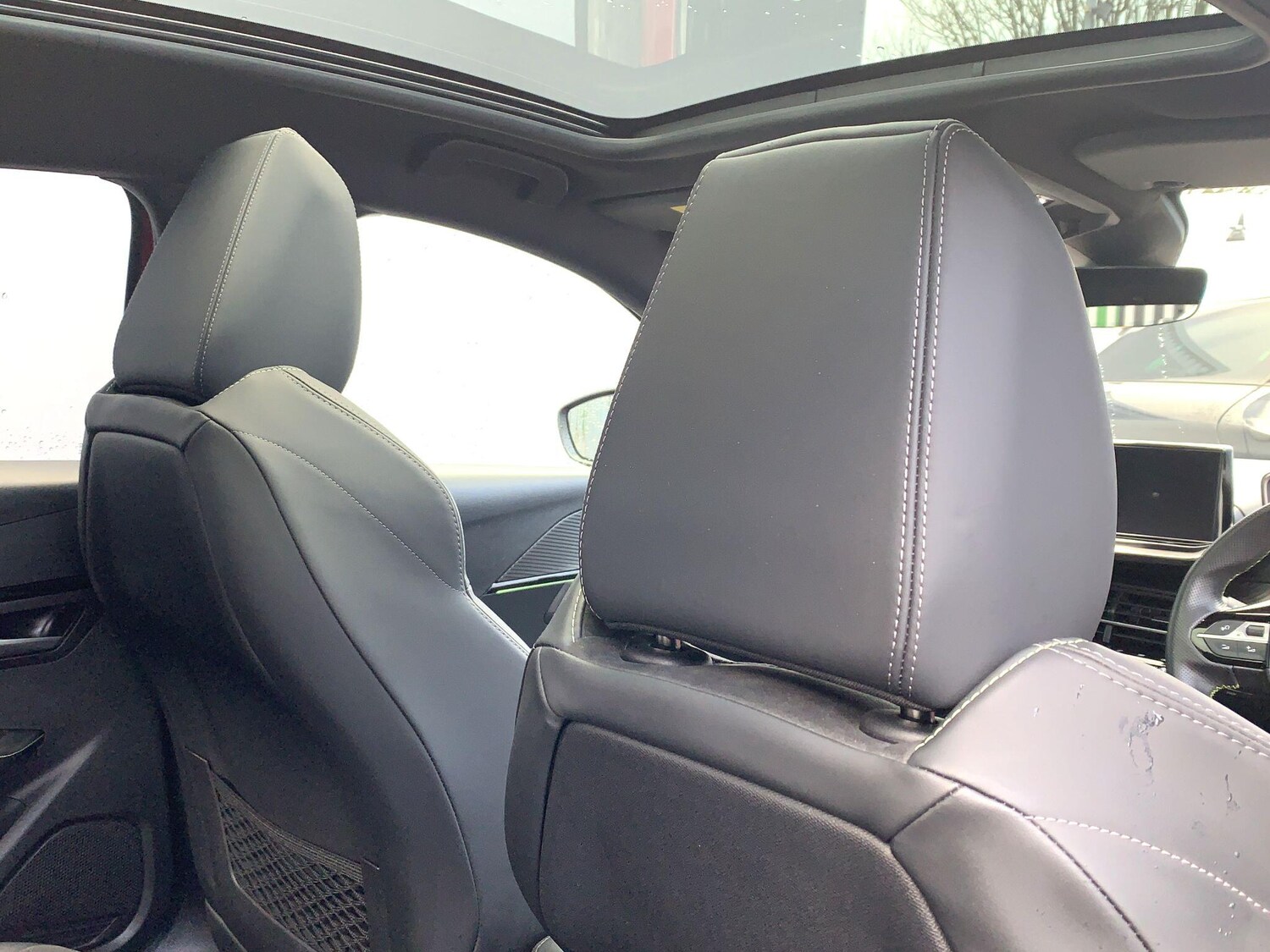 Used Peugeot E-208 2022 for sale - 77523629: Photo 15