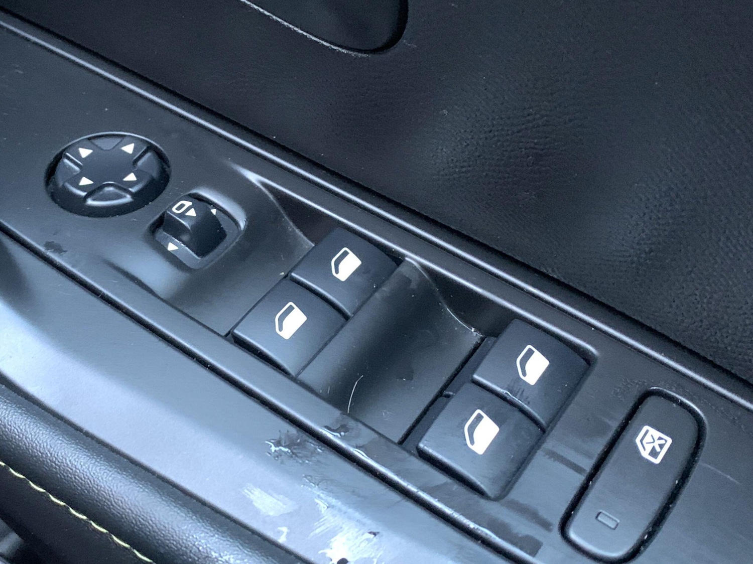 Used Peugeot E-208 2022 for sale - 77523629: Photo 45