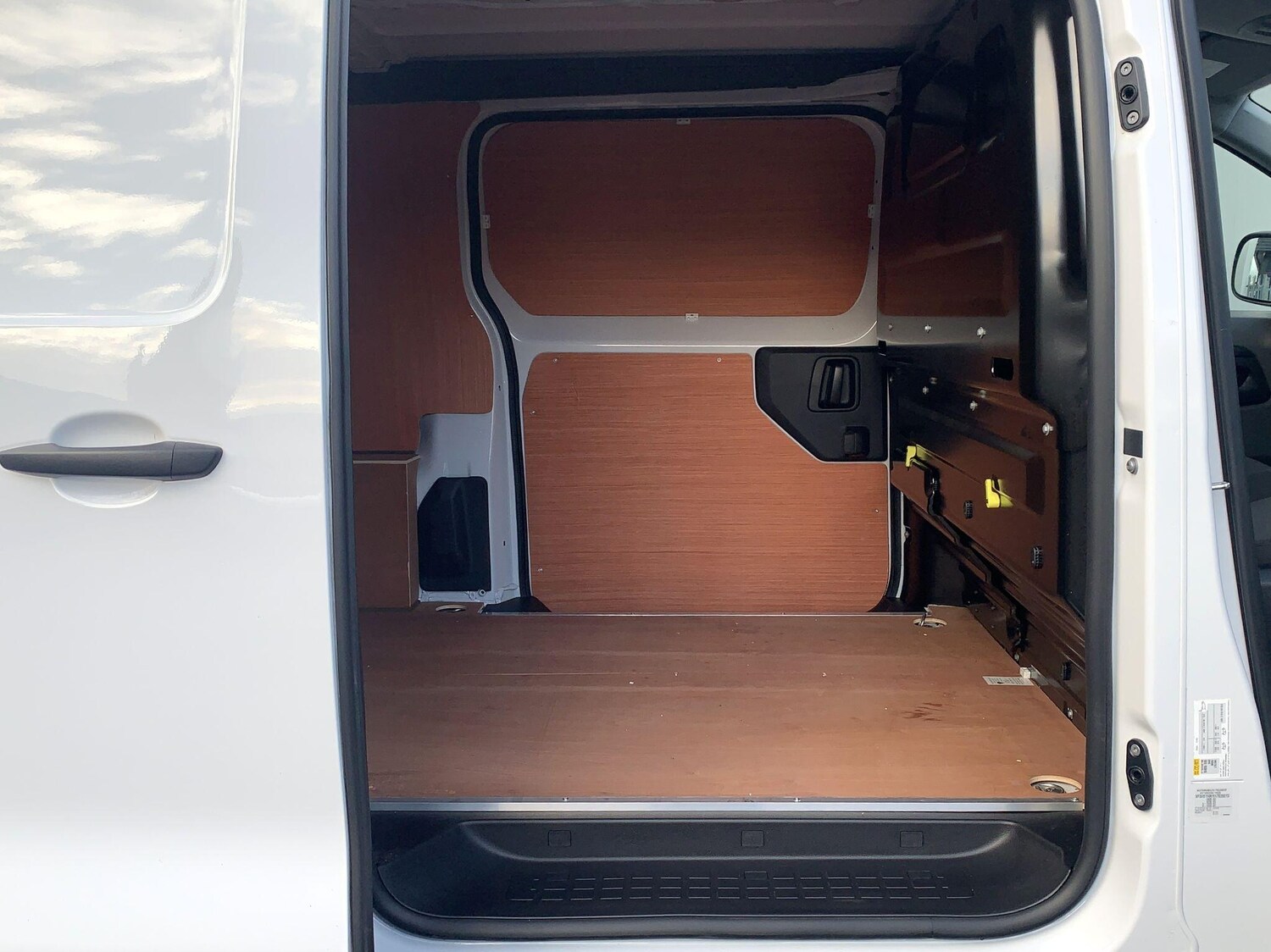 Used Peugeot Expert 2022 for sale - 76714615: Photo 34