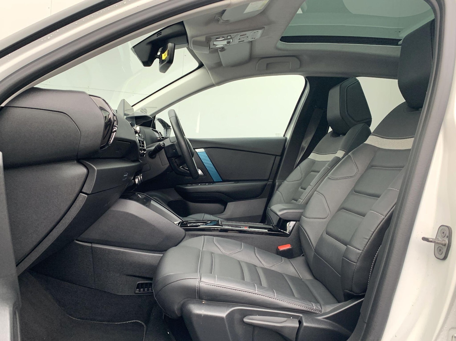 Used Citroen e-C4 2022 for sale - 77510708: Photo 7