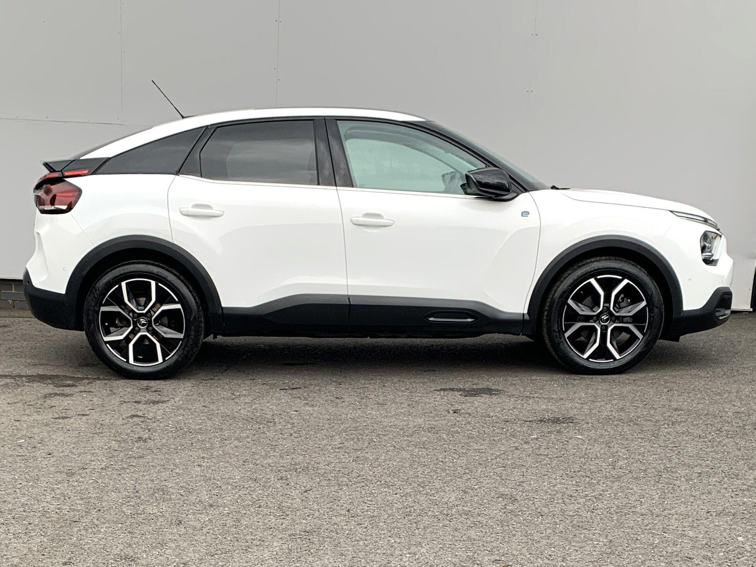 Used Citroen e-C4 2022 for sale - 77510708: Photo 8