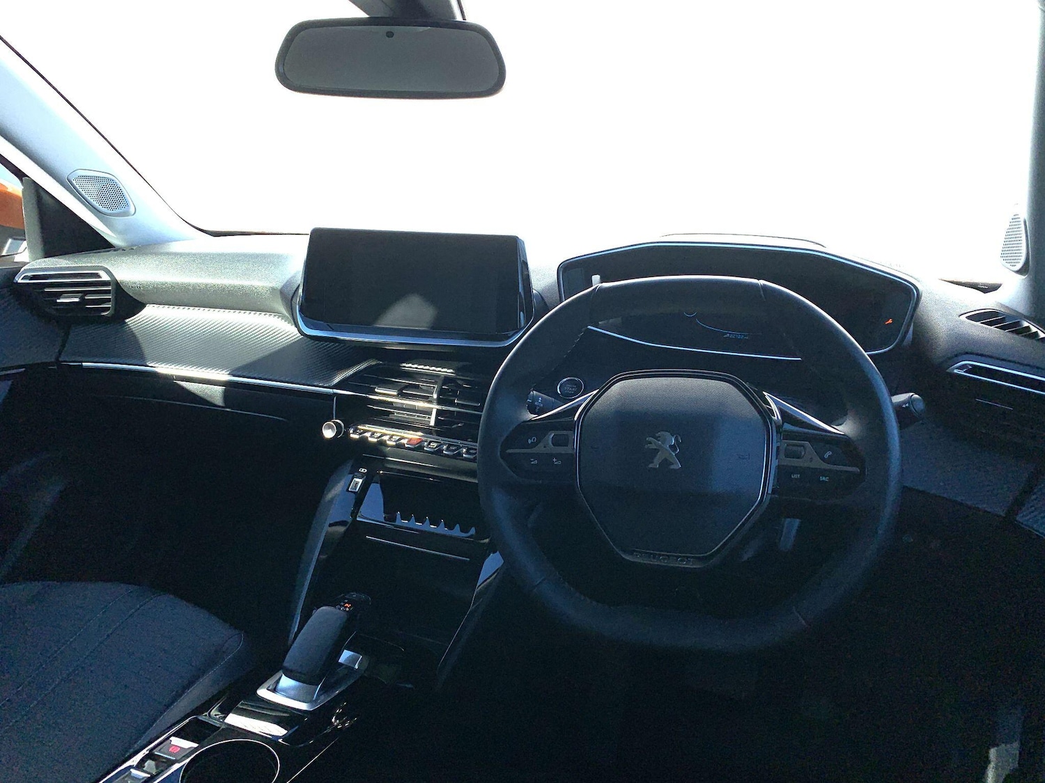 Used Peugeot E-2008 2021 for sale - 76550770: Photo 11