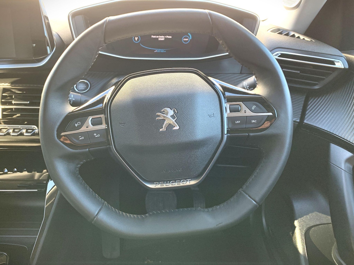 Used Peugeot E-2008 2021 for sale - 76550770: Photo 19