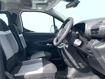 Used Citroen Berlingo 2024 for sale - 78116570: Photo