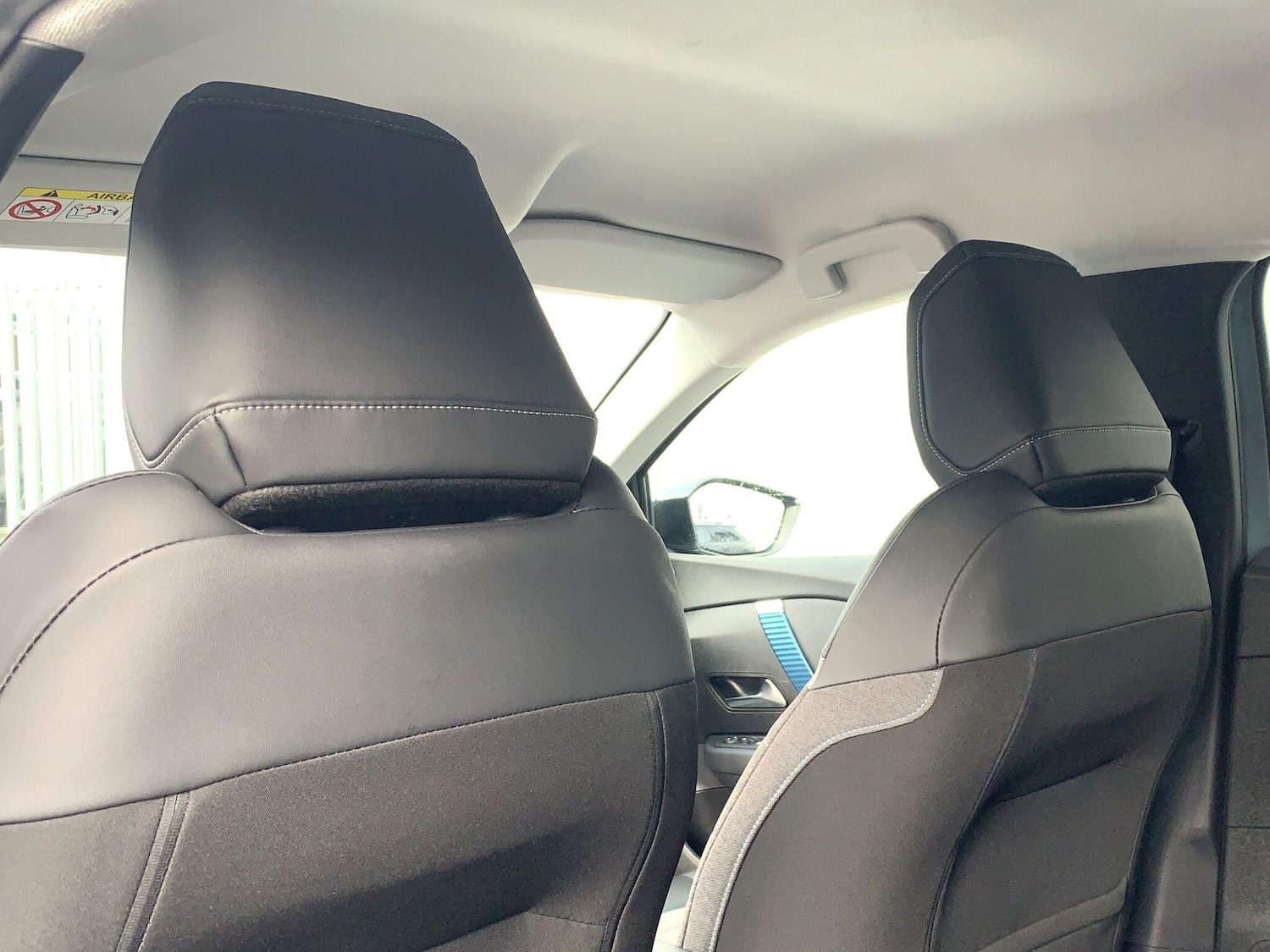 Used Citroen e-C4 2023 for sale - 77993157: Photo 15