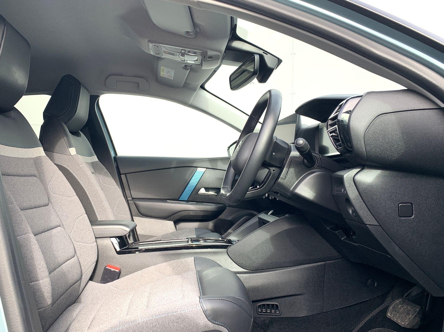 Used Citroen e-C4 2023 for sale - 77993157: Photo 2