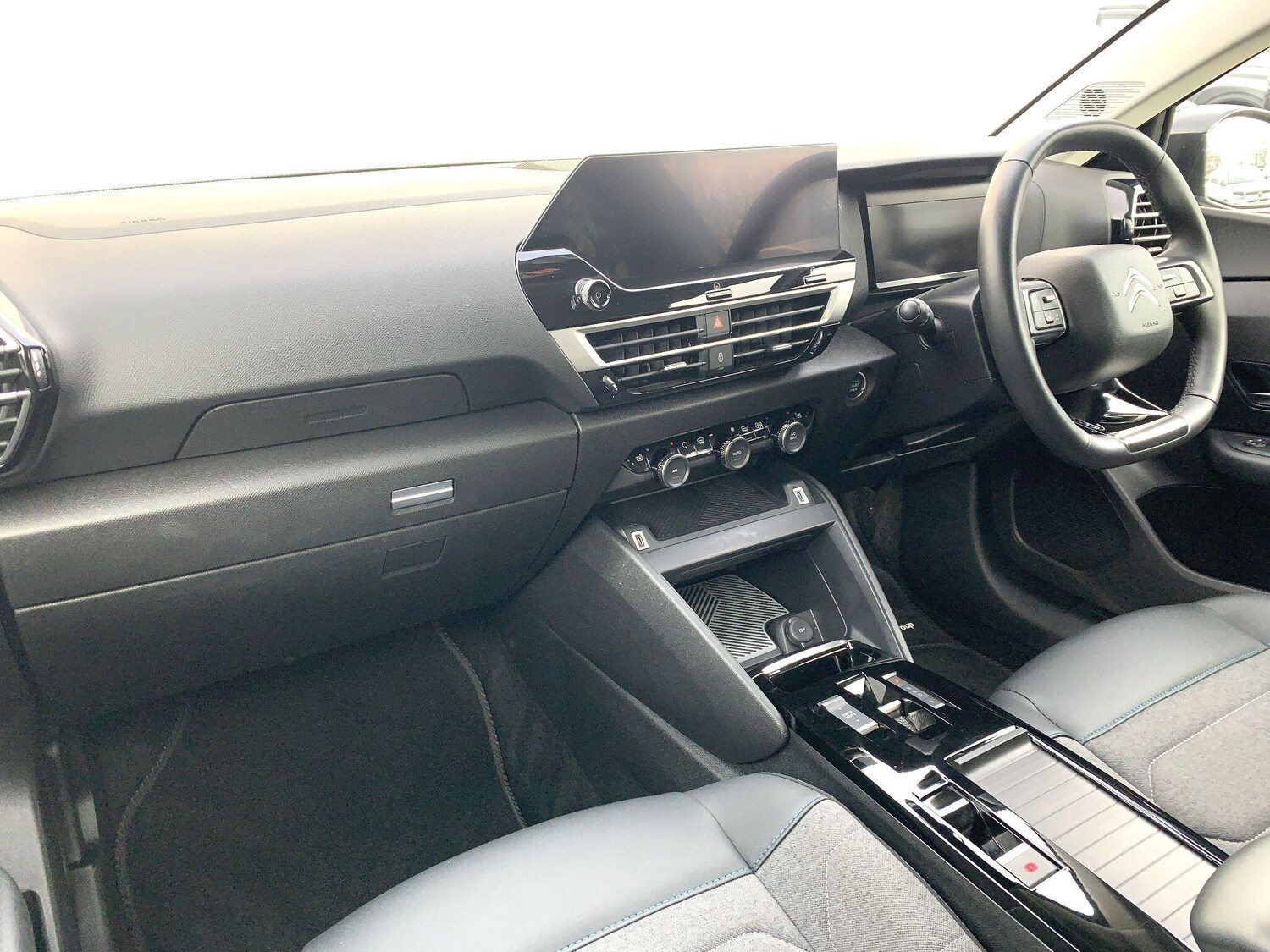 Used Citroen e-C4 2023 for sale - 77993157: Photo 25