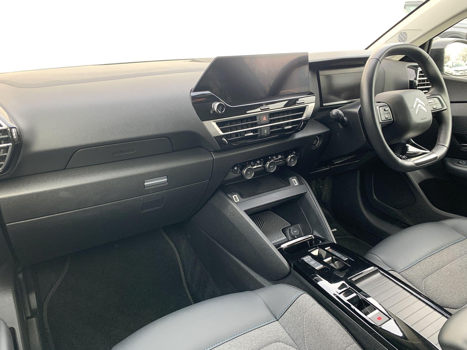 Used Citroen e-C4 2023 for sale - 77993157: Photo 28