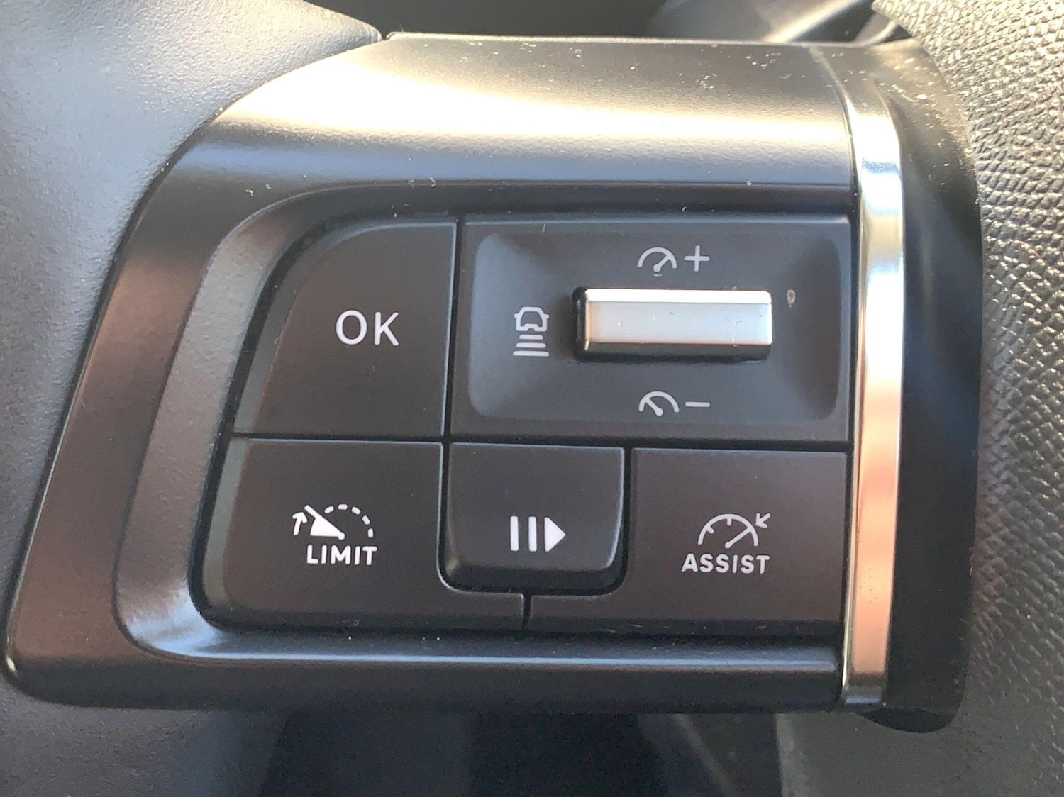 Used Citroen e-C4 2023 for sale - 77993157: Photo 31