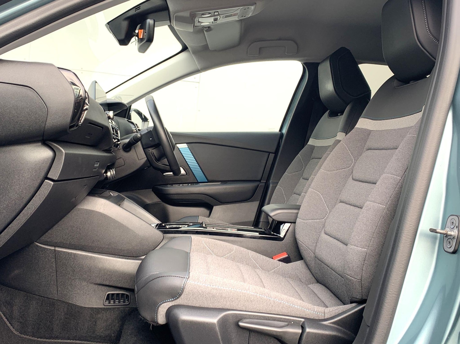 Used Citroen e-C4 2023 for sale - 77993157: Photo 7