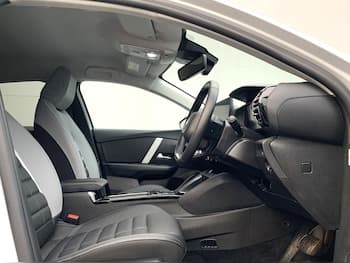 Used Citroen e-C4 2025 for sale - 79635097: Photo