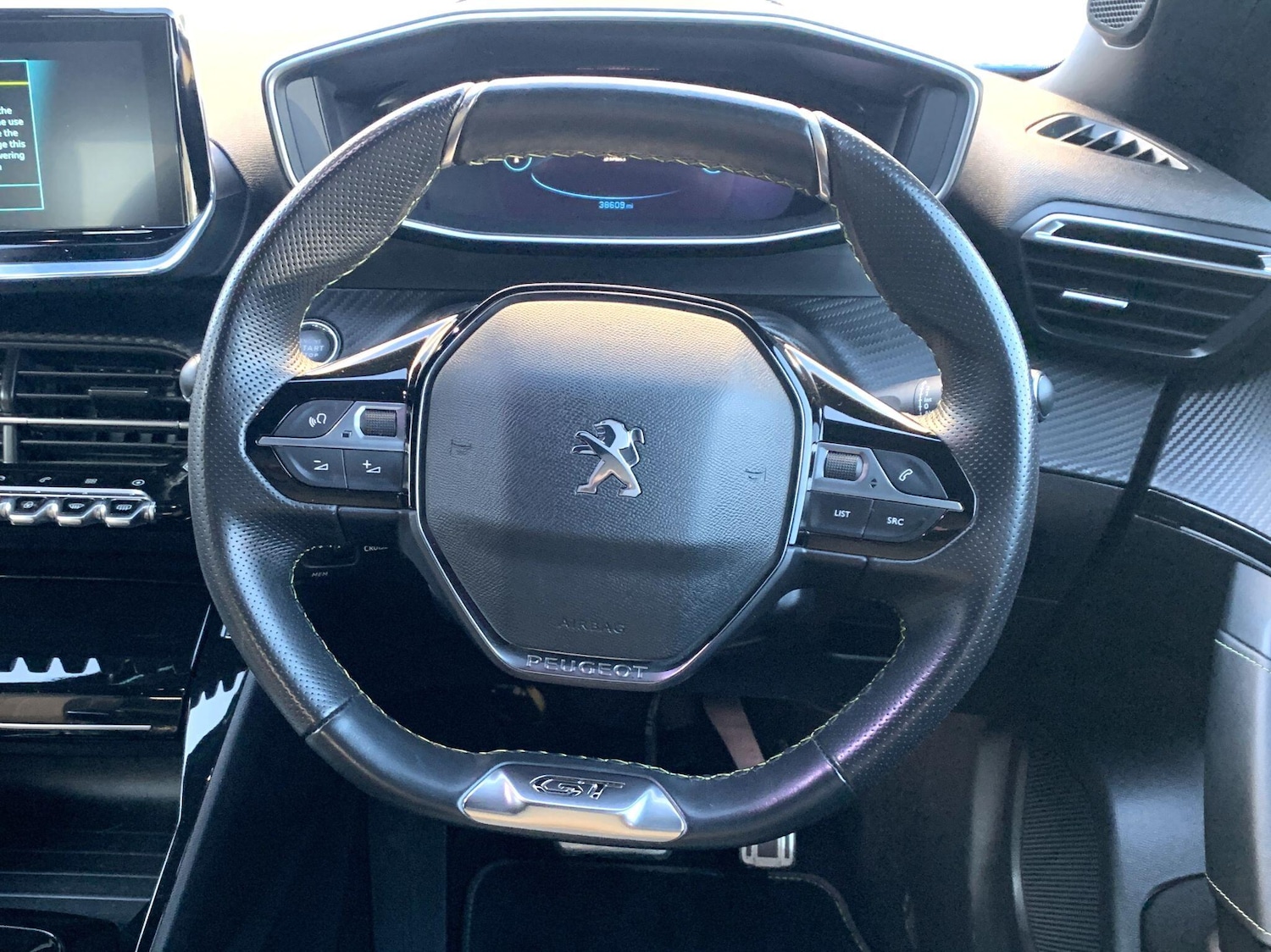 Used Peugeot E-2008 2021 for sale - 76550198: Photo 21