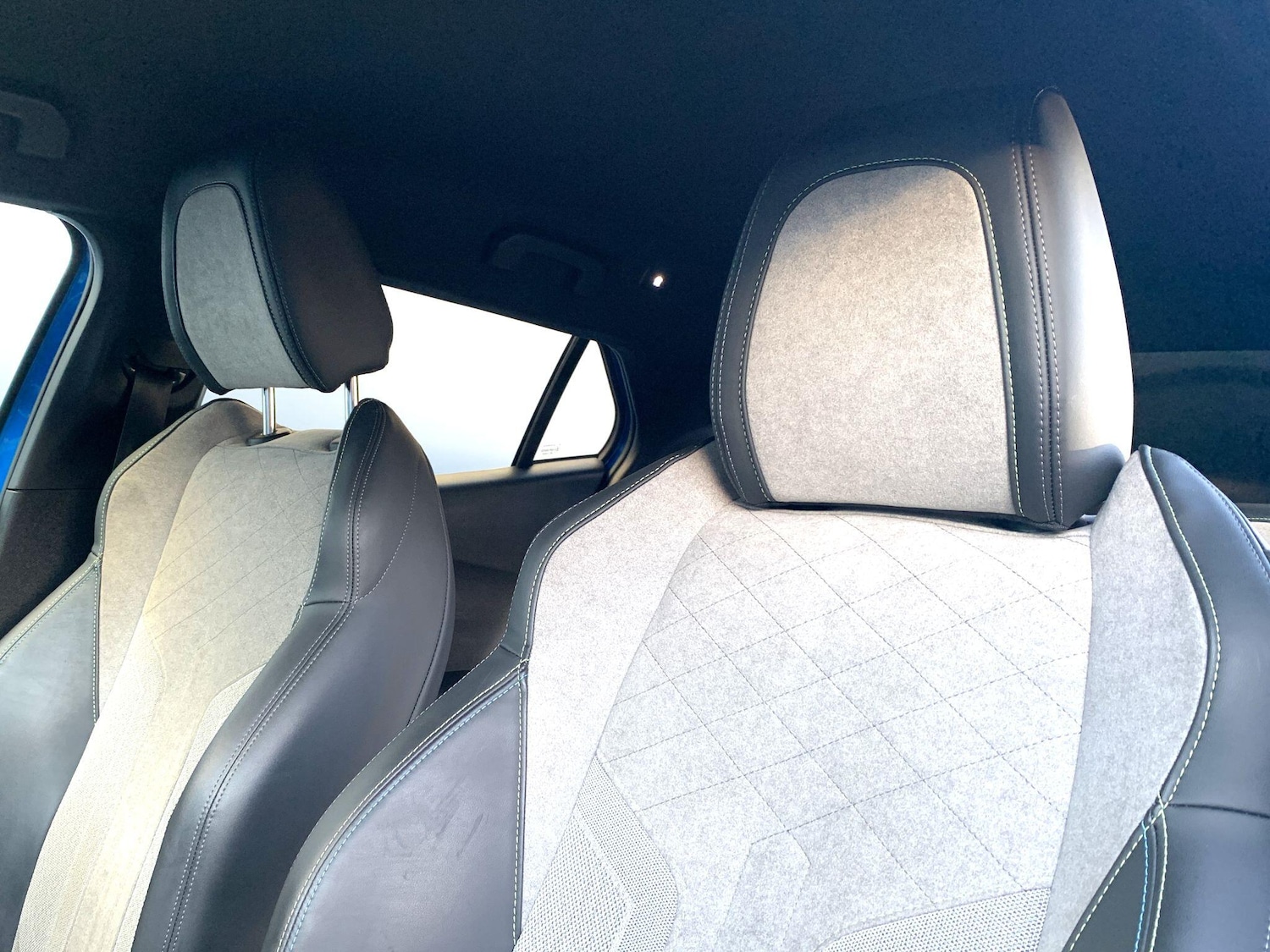 Used Peugeot E-2008 2021 for sale - 76550198: Photo 26