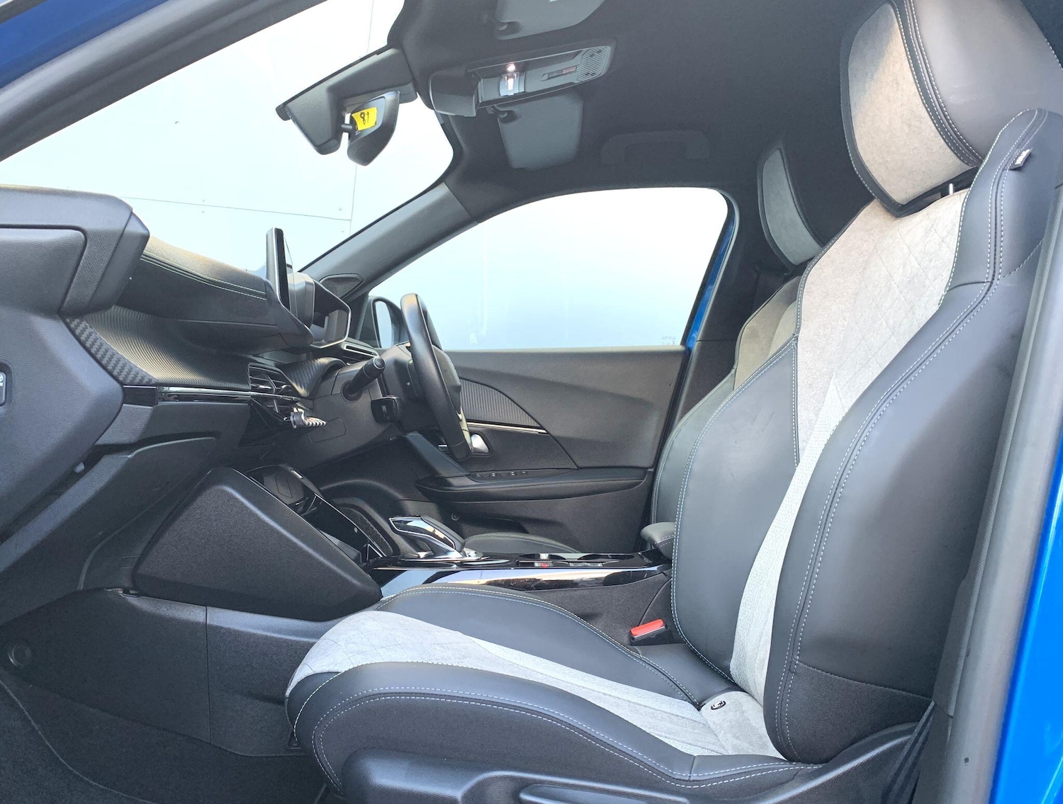 Used Peugeot E-2008 2021 for sale - 76550198: Photo 7