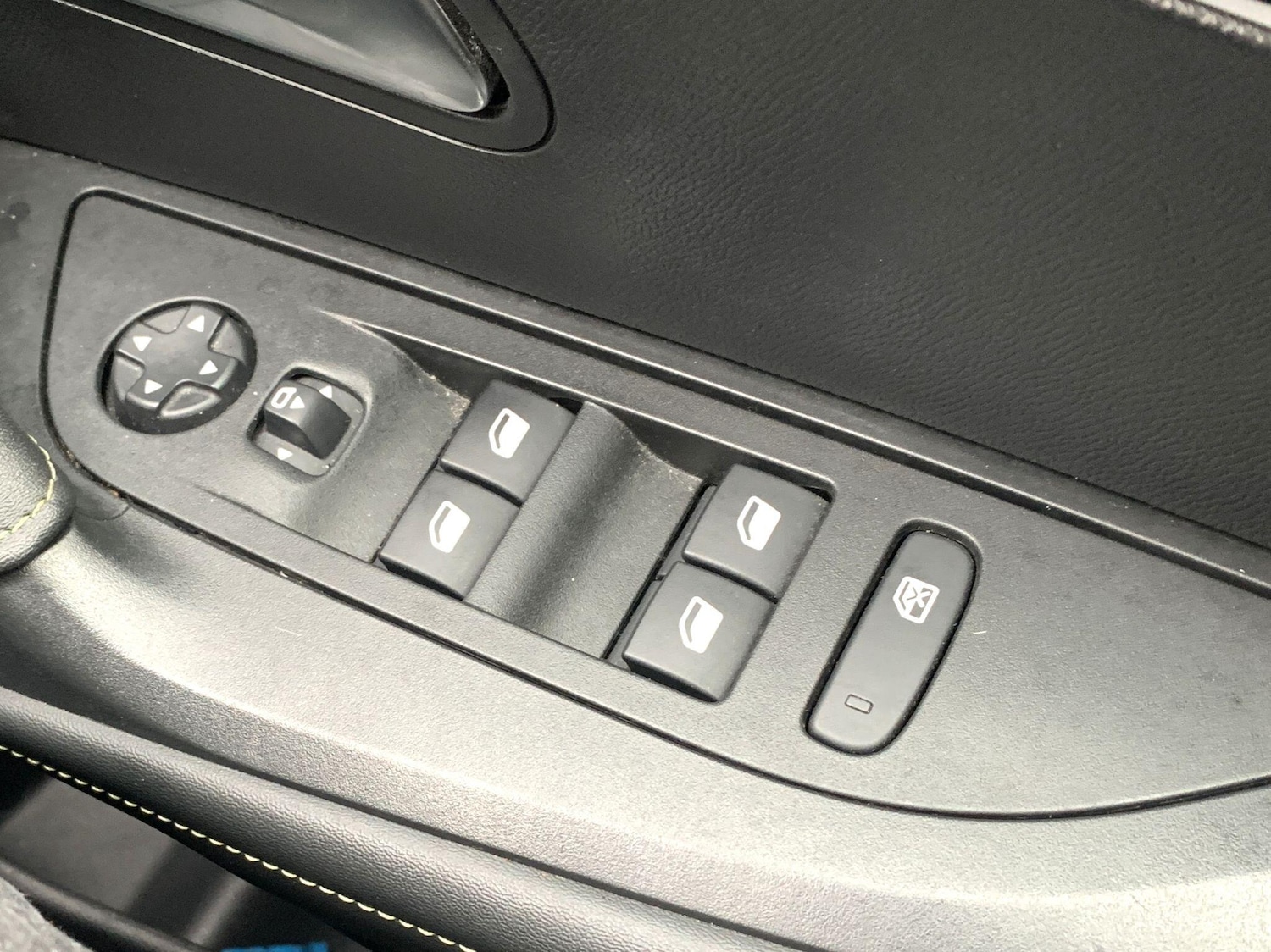 Used Peugeot 2008 2023 for sale - 76634249: Photo 42