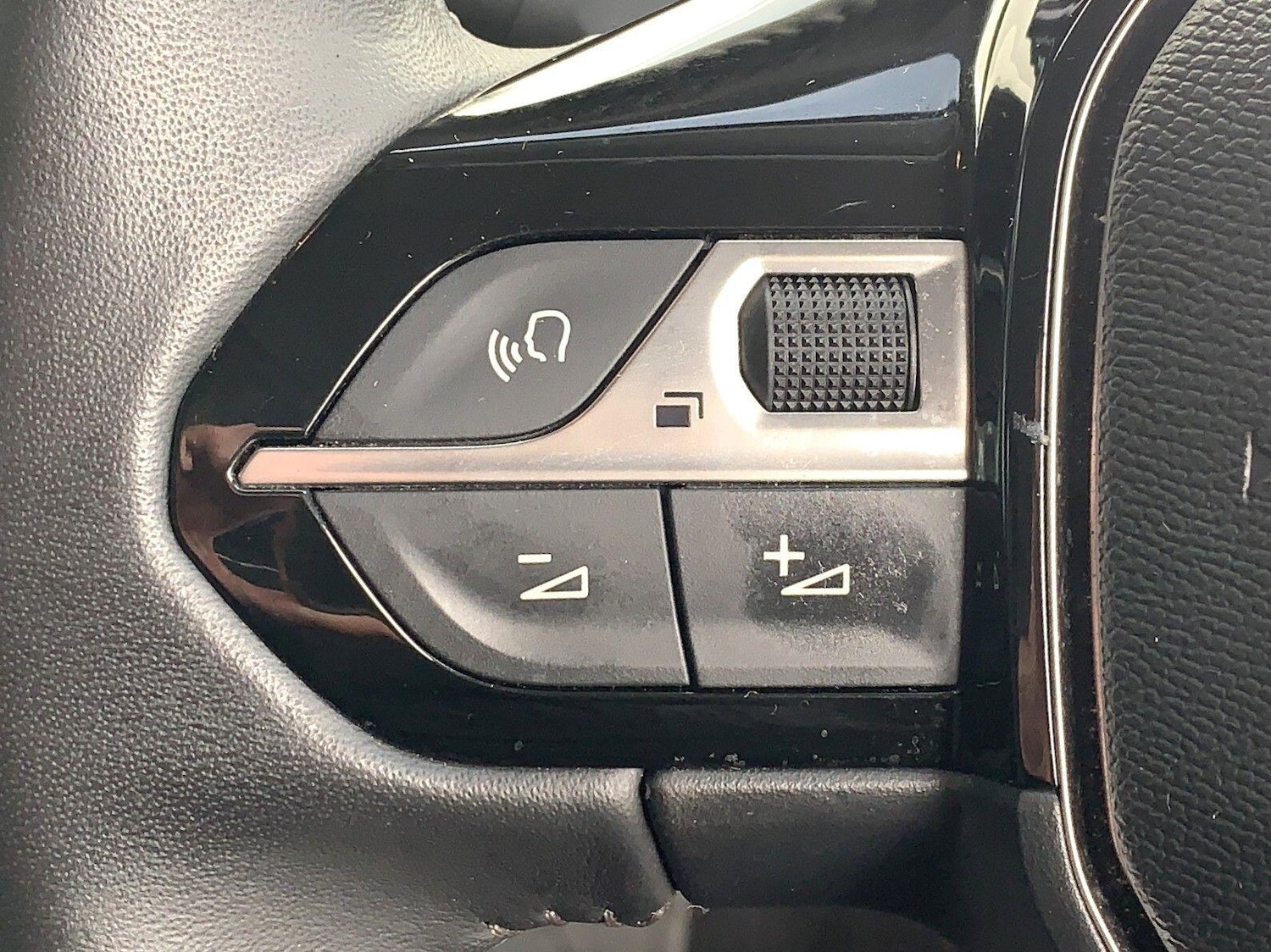 Used Peugeot 208 2022 for sale - 77255178: Photo 24