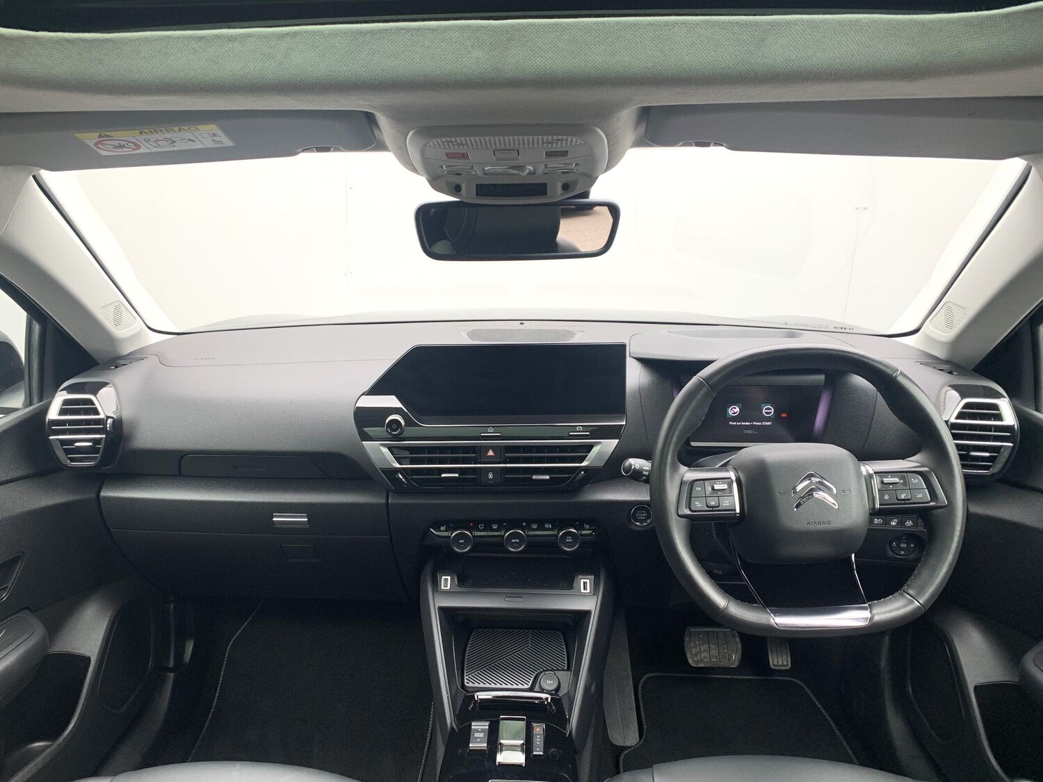 Used Citroen e-C4 2022 for sale - 75707265: Photo 21