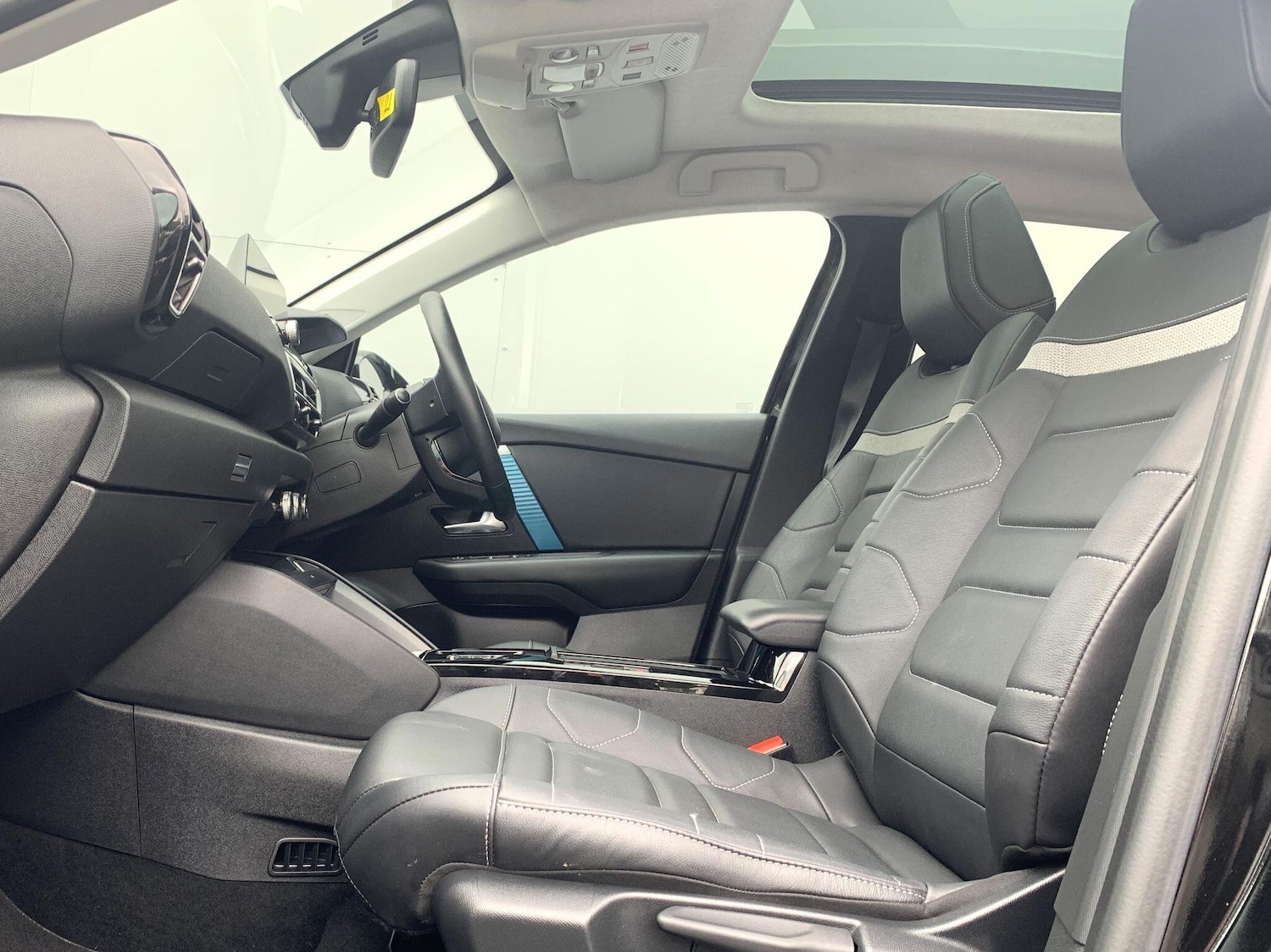 Used Citroen e-C4 2022 for sale - 75707265: Photo 7