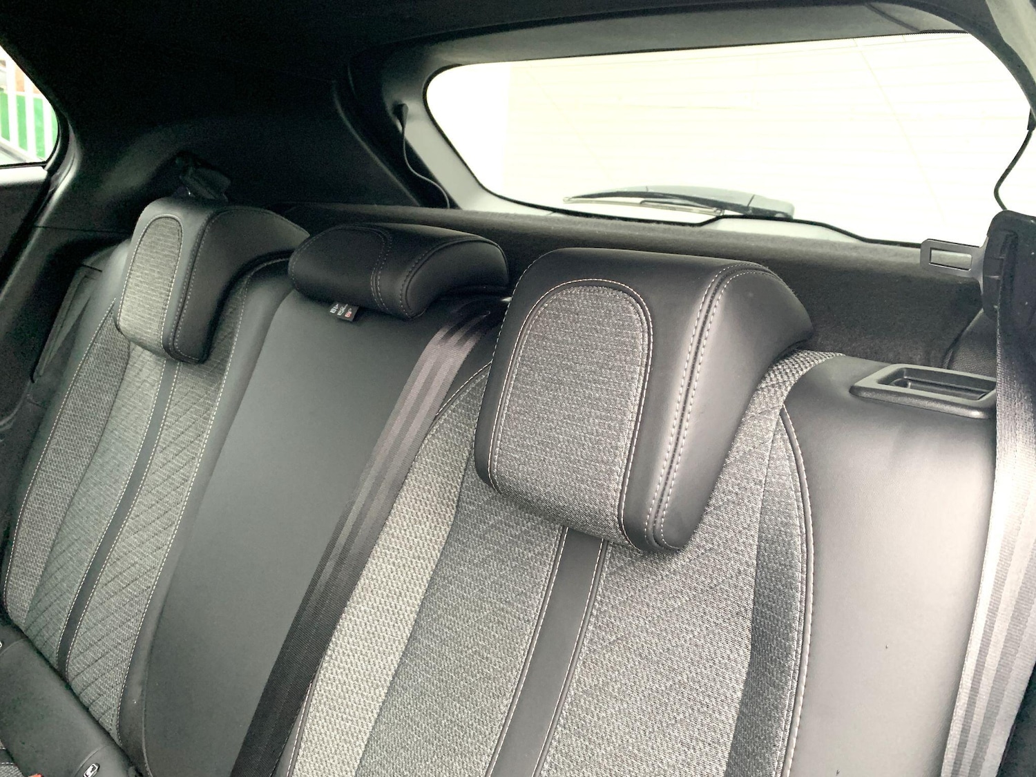 Used Peugeot E-2008 2024 for sale - 76990899: Photo 17