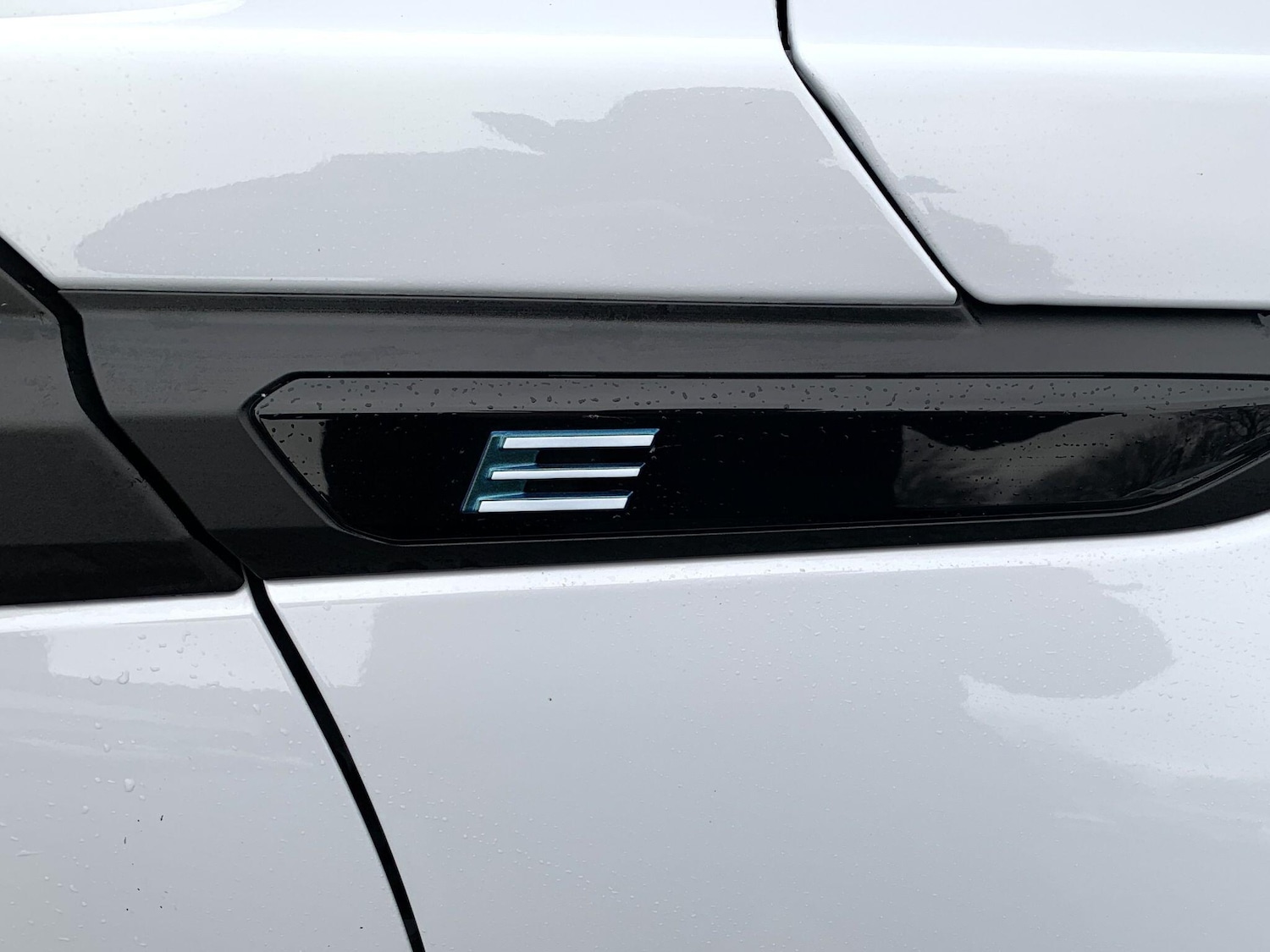 Used Peugeot E-2008 2024 for sale - 76990899: Photo 26