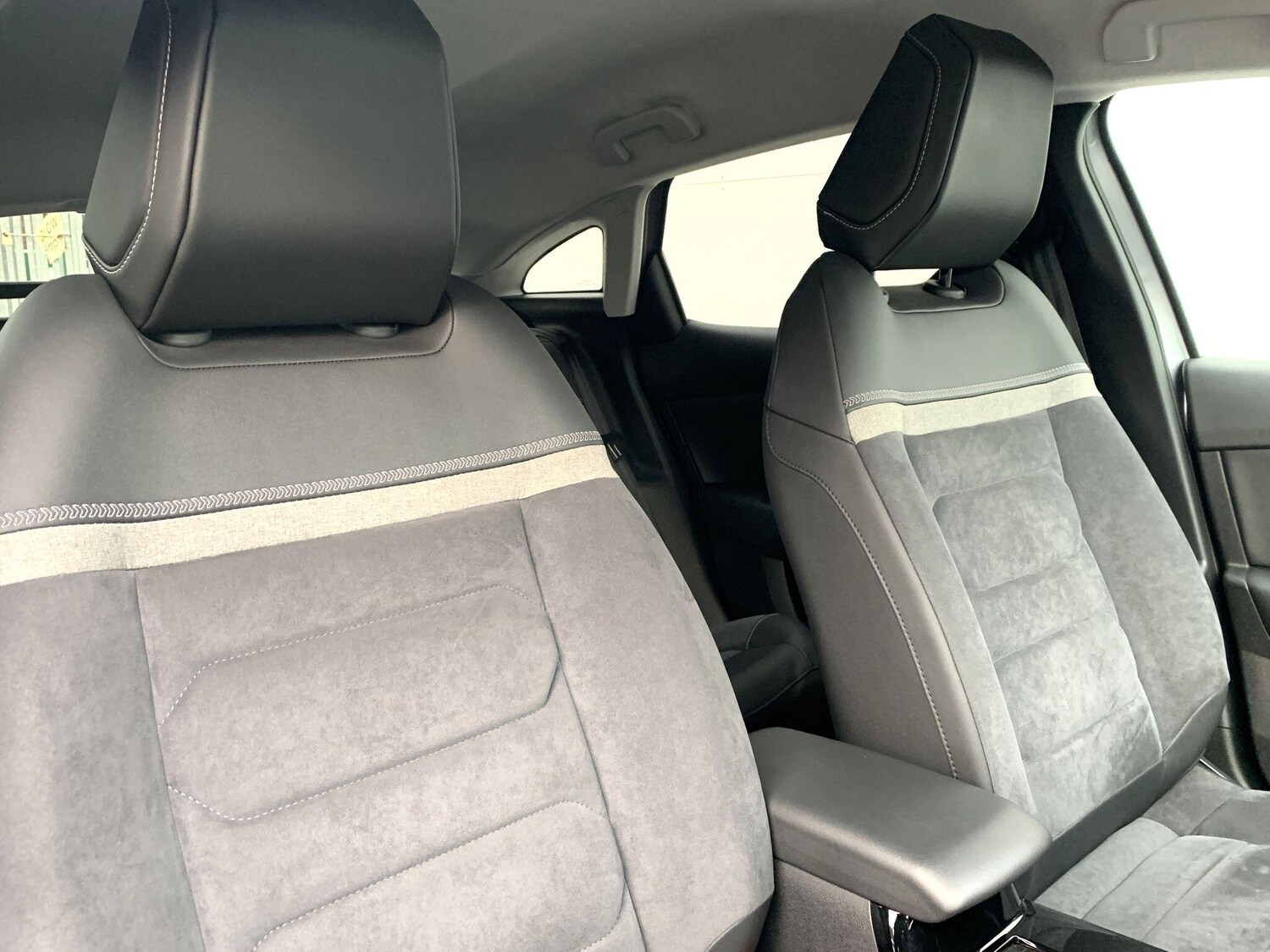 Used Citroen C4 2024 for sale - 76913096: Photo 11