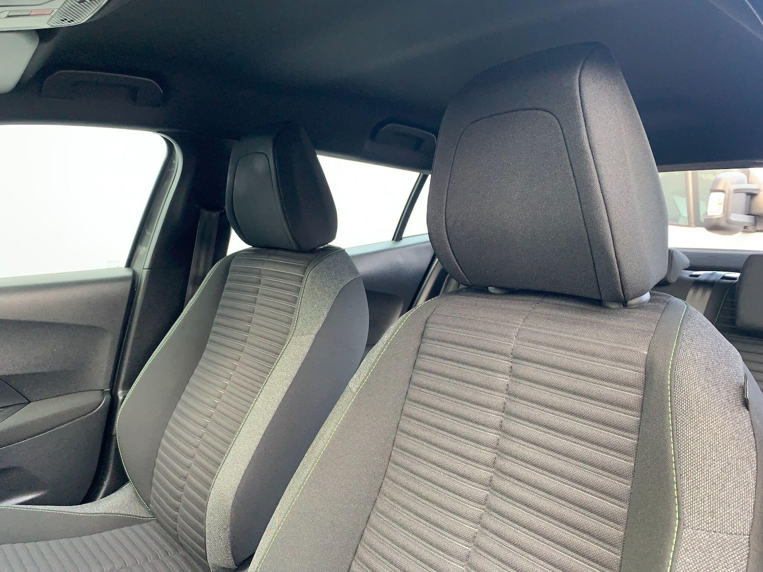 Used Peugeot 2008 2024 for sale - 75782068: Photo 33