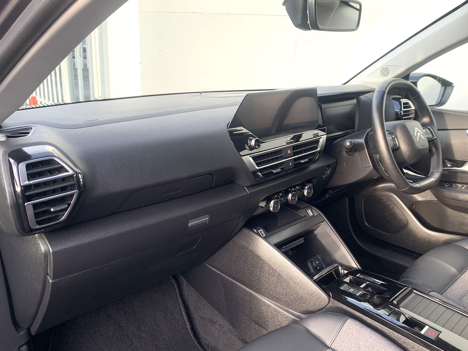 Used Citroen C4 2023 for sale - 76855830: Photo 17